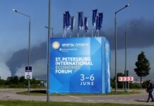 Російські «яструби» просять Путіна припинити війну. Диктатор не чує – WSJ