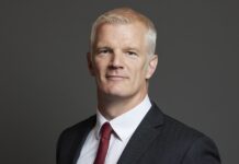 Міністр Збройних сил Британії подав у відставку через недостатнє фінансування армії
