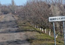 В Широкино под Мариуполем украинские дроны разгромили командно-штабную технику россиян