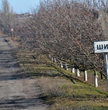 В Широкино под Мариуполем украинские дроны разгромили командно-штабную технику россиян