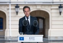 Рютте высмеял Путина за парад 9 мая: провел быстрее, чем позволила Украина
