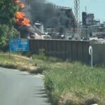 Удар по военной логистике: в Мариупольском порту вспыхнул масштабный пожар, — ФОТО, ВИДЕО
