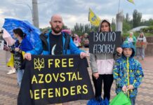 Пятое лето в плену: по всей Украине прошли акции в поддержку защитников Мариуполя, — ФОТО
