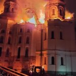 Россия ударила по Киево-Печерской лавре: из-за прямого попадания загорелся Успенский собор, — ФОТО