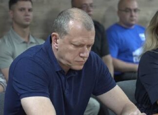 Кольцов молчит: в оккупированном Мариуполе обсуждают исчезновение гауляйтера из публичного пространства