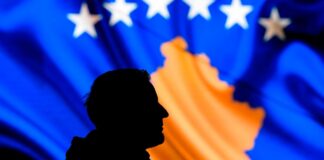 Косово проводит досрочные выборы после месяцев политического паралича