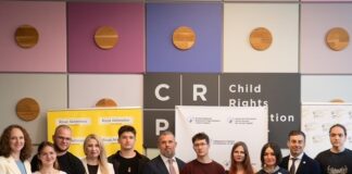 Повернутися і закріпитися вдома: в Україні стартував проєкт для молоді після депортації