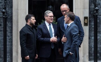 Зеленский приехал на встречу с тремя лидерами Европы и назвал цель