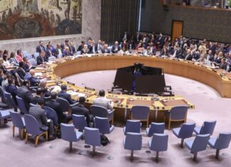 Через атаки РФ зупинився рух суден морським коридором. Україна скликає Радбез ООН