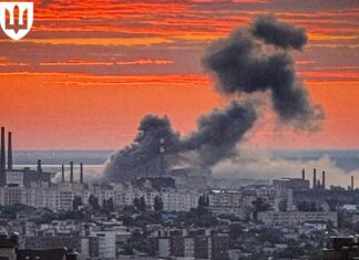 Із супутника видно два пошкодження заводу «Титан-Барикади» у РФ після удару «Фламінго»