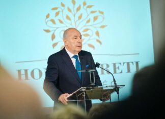Парламент Угорщини проголосував за усунення президента, обраного за часів Орбана