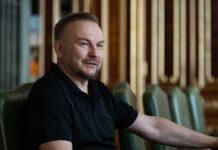 Сергій (Флеш) Бескрестнов став радником Зеленського. До цього працював у Федорова