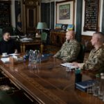 Зеленський заслухав доповіді трьох генералів: Драпатого, Горбатюка та Апостола