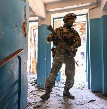 757 помещений: оккупанты обнародовали новые списки «бесхозного» жилья в Мариуполе