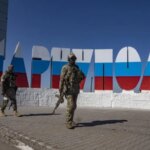 В Мариуполе сыпется картинка российского «восстановления»: Z-блоггеры заговорили о провале ЖКХ и нехватке денег