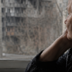Она верила, что в России лучше. А потом Россия разрушила ее Мариуполь: история 83-летней жительницы оккупированного города