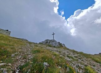 Защитники Мариуполя поднялись на Афон, – ФОТО