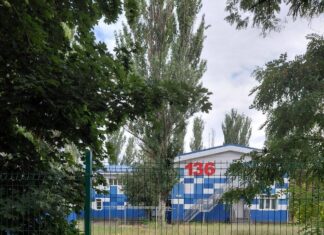Отремонтировали — и закрыли: в Мариуполе почти два года резвится детсад №136, — ФОТО
