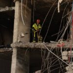 В Киеве под завалами обстрелянного дома может находиться еще 10 человек