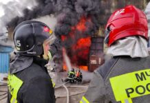 В Перми горит один из крупнейших НПЗ России после атаки дронов (видео)