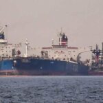 В Азовском море за ночь поразили 8 танкеров теневого флота РФ, — ВИДЕО