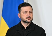 Зеленский заявил о намерении построить большой завод в Британии