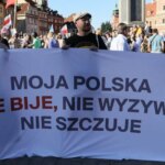 В Польше устроили массовые протесты в защиту украинцев после 180 нападений за полгода