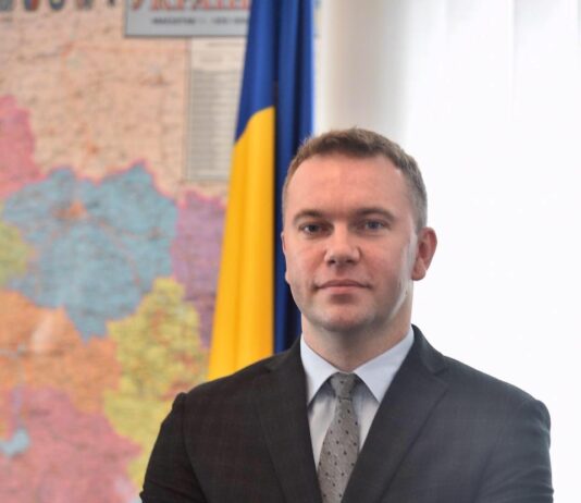 Підозрюваний у розкраданні міжнародної допомоги ексчиновник МЗС вийшов під заставу