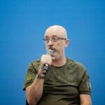 «Ключ до виживання України»: ексміністр оборони Резніков підтримав мобілізацію жінок