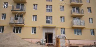 Bihus.Info: У Києві не відновили будинки, пошкоджені ударами РФ у 2024 році