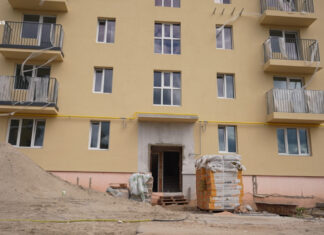 Bihus.Info: У Києві не відновили будинки, пошкоджені ударами РФ у 2024 році