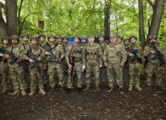 Полк «Скеля» підтвердив, що з нього переводять бійців. Розформування заперечив