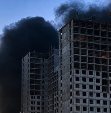 У Москві заявили про наймасованішу за два роки атаку: летіло понад 620 дронів – відео