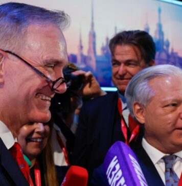 Чиновник Трампа проводив таємні переговори з представниками Кремля – Financial Times