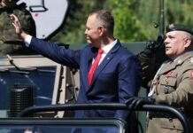 Польський історик назвав скандалом відсутність українських військових на параді у Варшаві