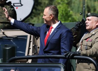 Польський історик назвав скандалом відсутність українських військових на параді у Варшаві