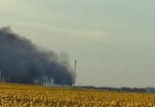 У російському Котовську палає логістичний центр Wildberries: відео після масованих ударів