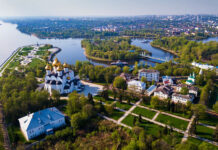 Атака дронів на Росію: у Ярославлі є наслідки, вибухало біля аеродрому в Енгельсі – відео