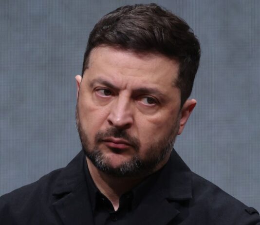 Зеленский анонсировал «справедливый и дальнобойный» ответ Украины на ночной обстрел