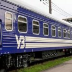 Круглосуточные вокзалы и более быстрая посадка: в Украине готовят новые правила для поездов во время тревог