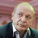Зеленский ввел санкции против экс-регионала Иванющенко