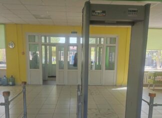 В школах оккупированного Мариуполя установят металлодетекторы за 3 млн рублей