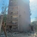 Россияне сбросили две авиабомбы на центр Краматорска, — ФОТО