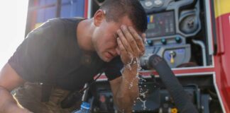 1625 г. день полномасштабной войны. Пылает Ярославский НПЗ. В Киеве продолжается ликвидация последствий российской атаки на украинские логистические хабы