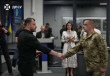 Военного медика, спасавшего раненых в Мариуполе, наградили орденом «За мужество», — ФОТО