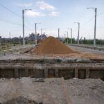 В Мариуполе аварийный пост-мост обещают открыть в сентябре. Мистян удивило появление саперов
