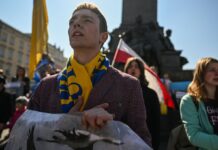 Украинцы помогли Польше нарастить экономику: в МИД раскрыли масштаб вклада