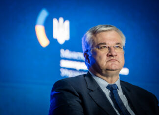 «Політика Орбана процвітає». Україна зреагувала на заяви Мадяра про Карпатську вісімку і нафтобази