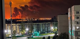 У Ростові повідомили про атаку на військовий аеродром, у Ярославлі палає нафтозавод – відео