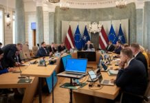 Латвія готує національні санкції проти Усманова та Фрідмана